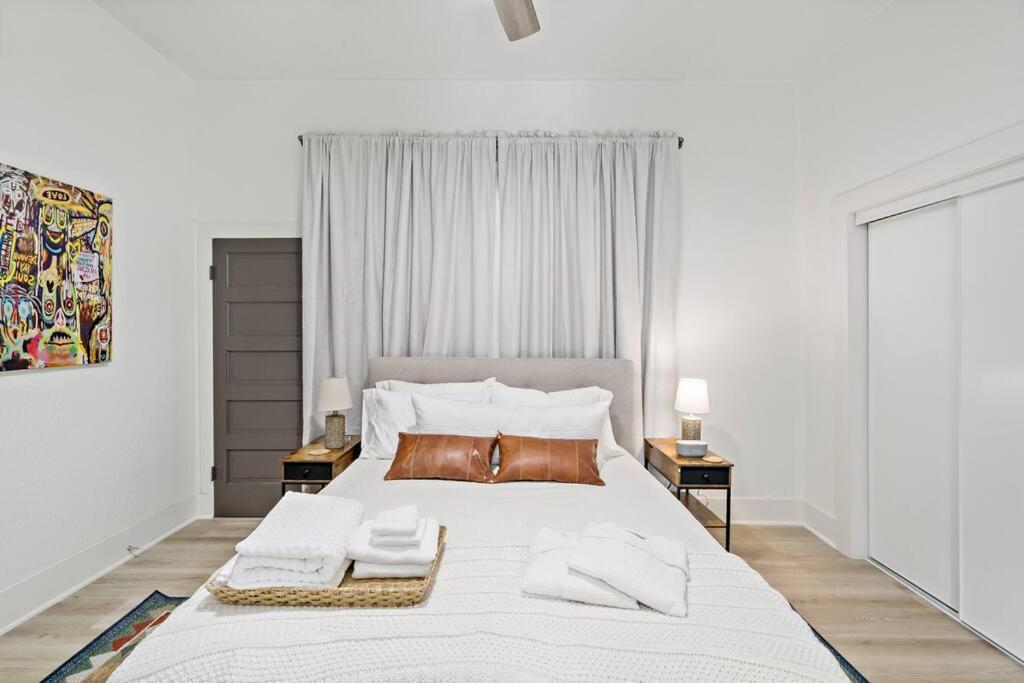 Urban Elegance Retreat Villa San Antonio Kültér fotó